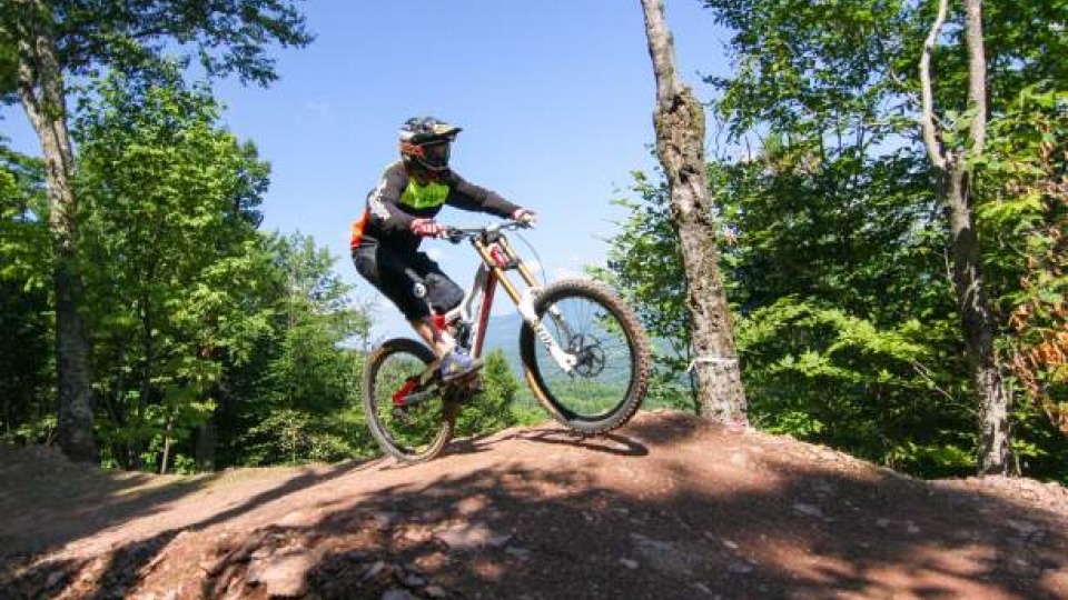 longest jump on a mountain bike